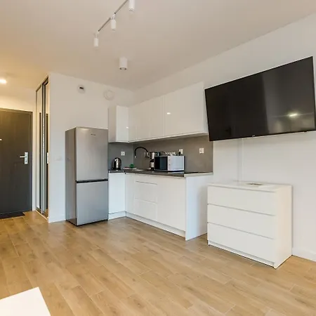 Lineburg * ワルシャワ