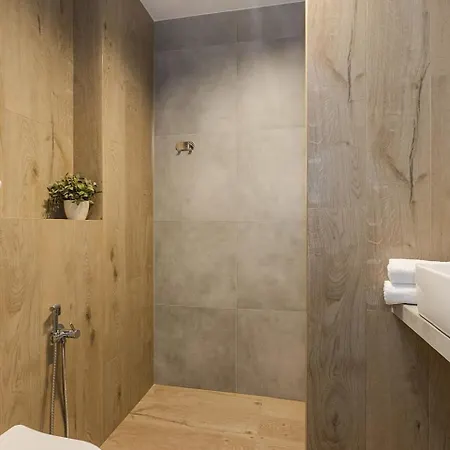 Lineburg * ワルシャワ